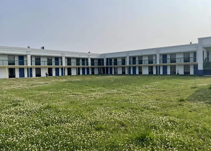 Days Inn & Suites By Wyndham York